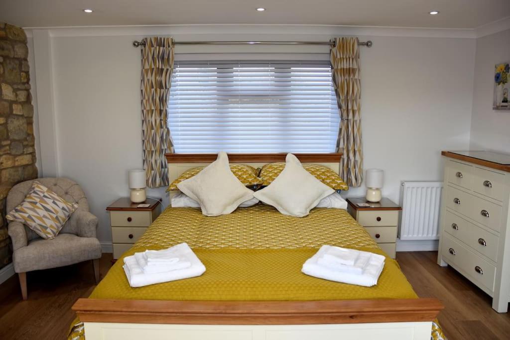 Guest Suite King Bed In Chew Valley Bath Somerset Chew Magna Экстерьер фото